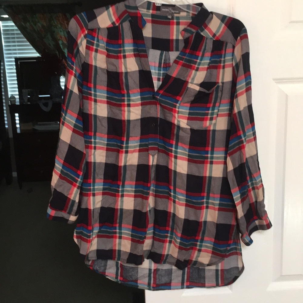 Women’s shirt